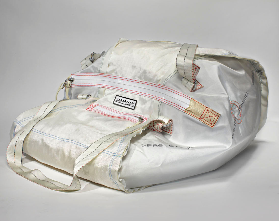 NikeCraft: Airbag Bag